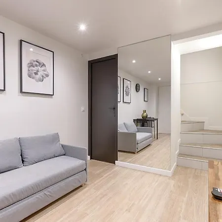 Sentier Historical Center Cosy Duplex 4p
